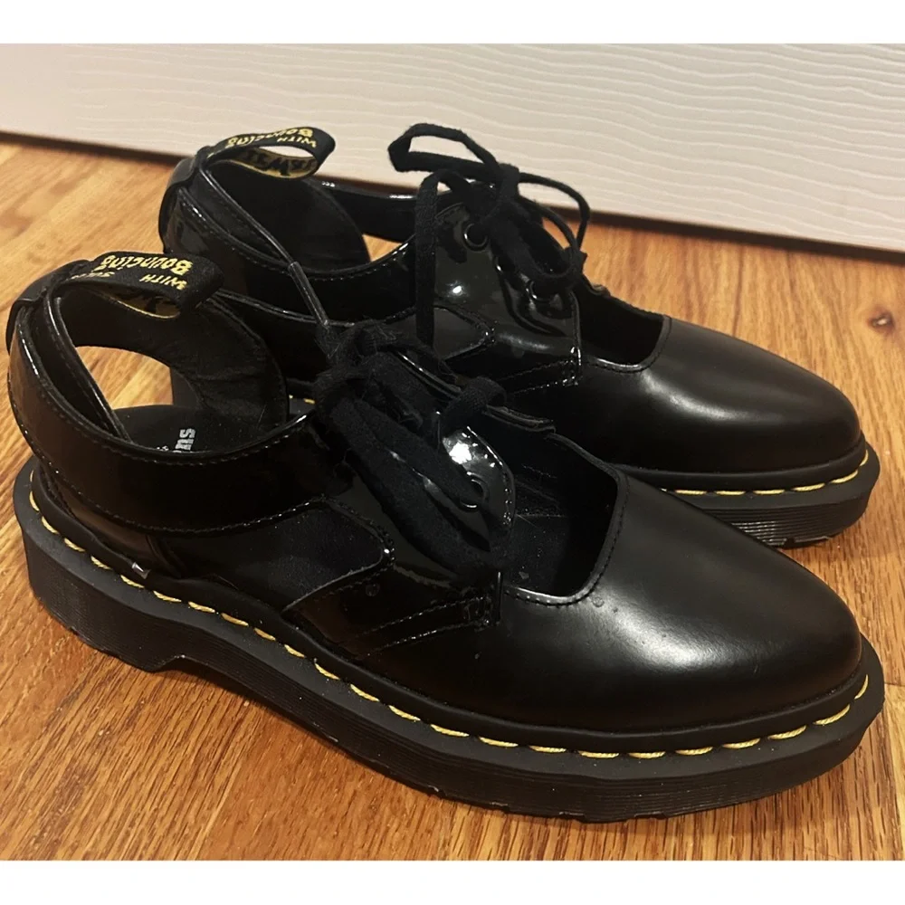 Dr. Martens rare dr
